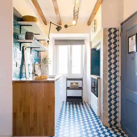 Design No Coracao Do Lx Factory- 1 Maio * Lissabon